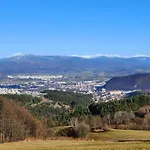 Na Obraze *